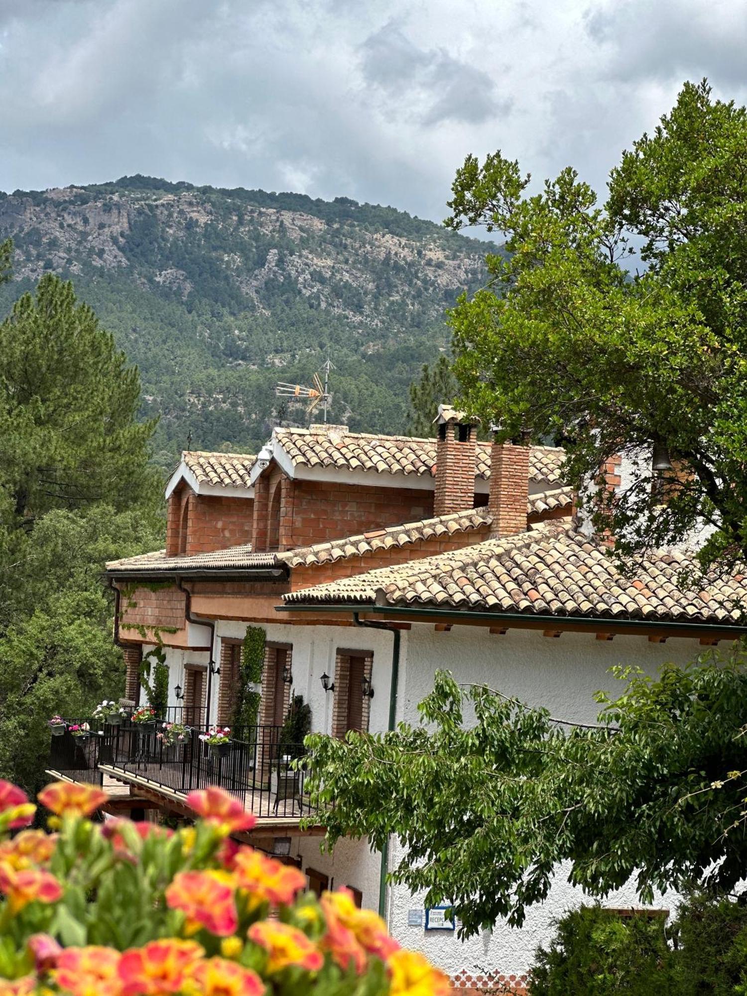 Hotel Rural Convento Santa Maria De La Sierra Arroyo Frio Exterior photo